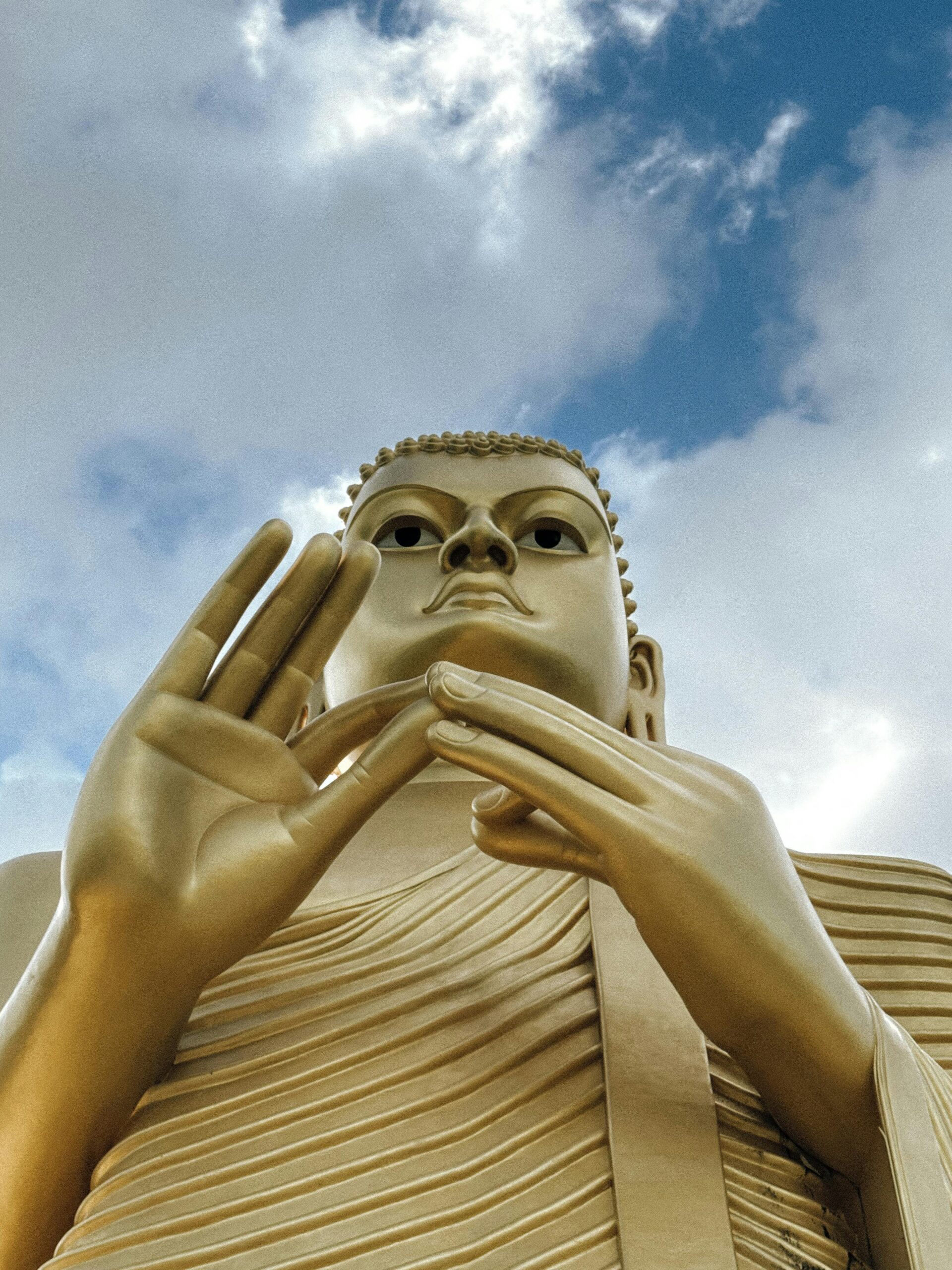 The Best Start to Your Kandy Trip: Why Nelligala Temple is a Must